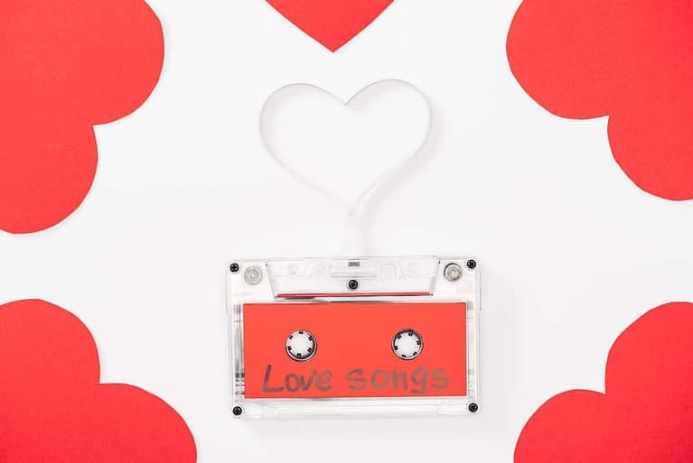 LoveSongs - 15 of the Best 90s Love Songs for Your Listening Pleasure