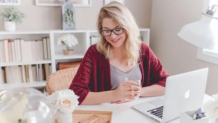 woman virtual assistant unsplash msn - 10 'Weird' Pieces of Advice - That Could Actually Change Your Life