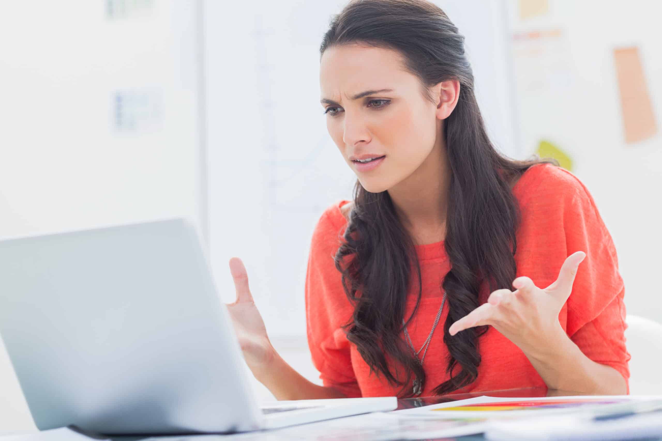10 Weird Life Hacks That Seem Counter-Intuitive But Are Strangely Effective 6 frustrated woman