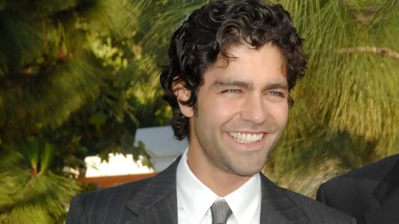 adrian grenier ss - 12 Famously Bad Tippers - According to Service Staff