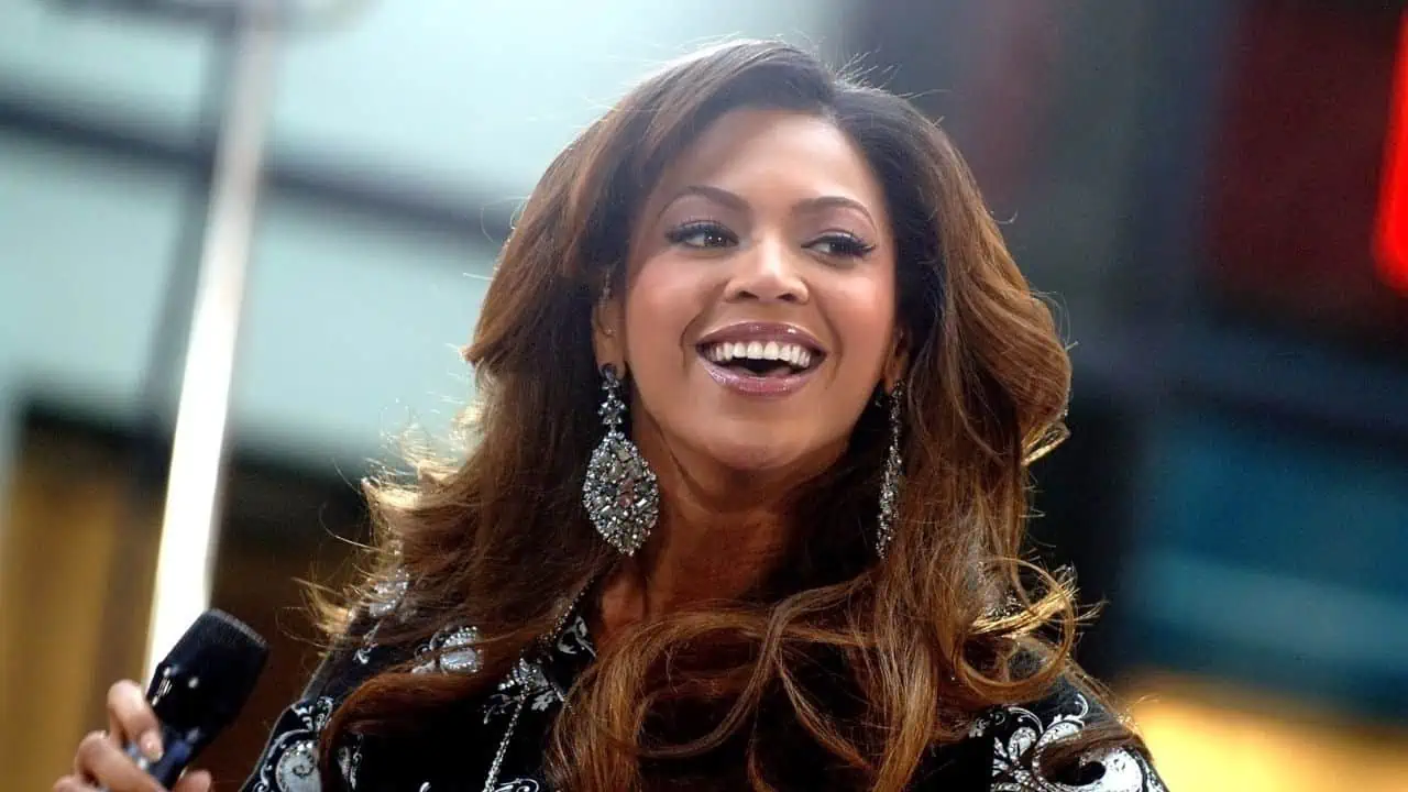 beyonce knowles ss - 12 Stars Who Never Never Got a College Degree