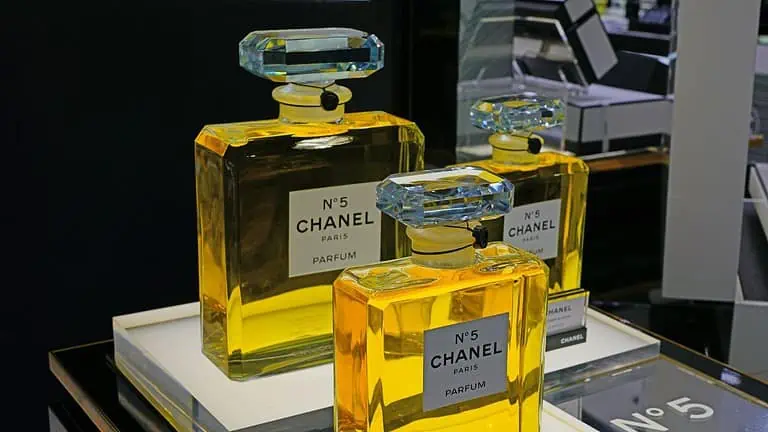 chanel no 5 perfume ss - 16 Priciest Liquids in the World - "Rare and Extremely Expensive"