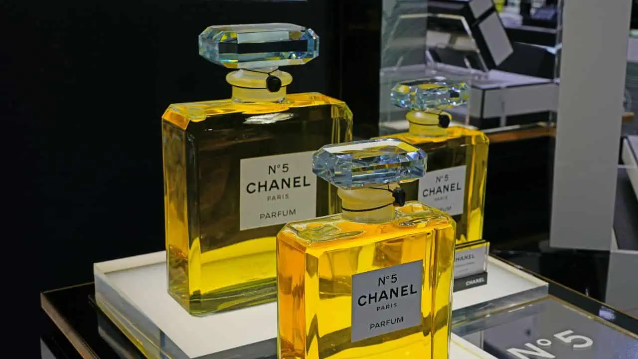 chanel no 5 perfume ss - 16 Most Outrageously Expensive Liquids in the World - Up to $1 Billion/Gallon