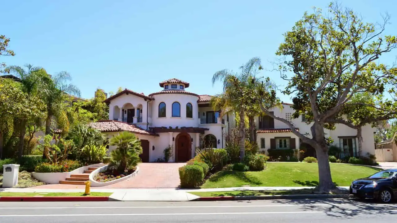 santa monica california house ss - "The Steep Price of Luxury" What It Costs to Live in the 10 Trendiest Zip Codes in America