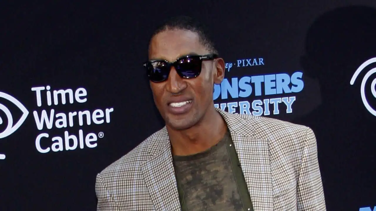 scottie pippen ss - "A Slap in the Face" - 12 Worst Celebrity Tippers, According to Service Staff