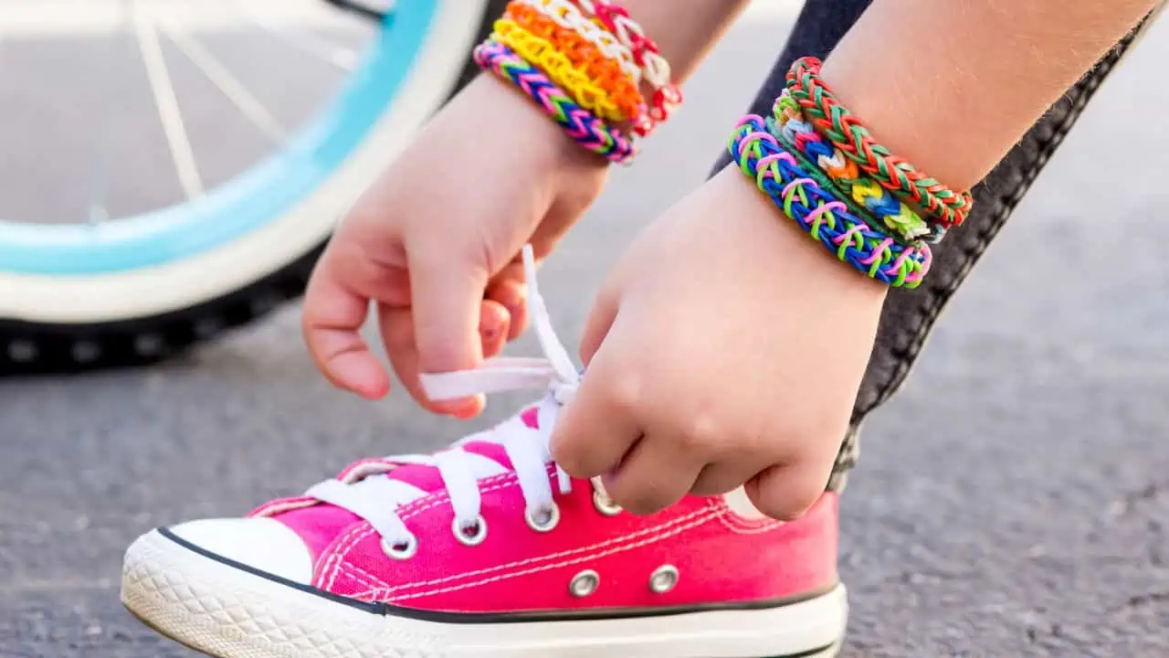 silly bandz ss - 15 Things That Are Disappearing - Because Millennials Refuse To Buy Them