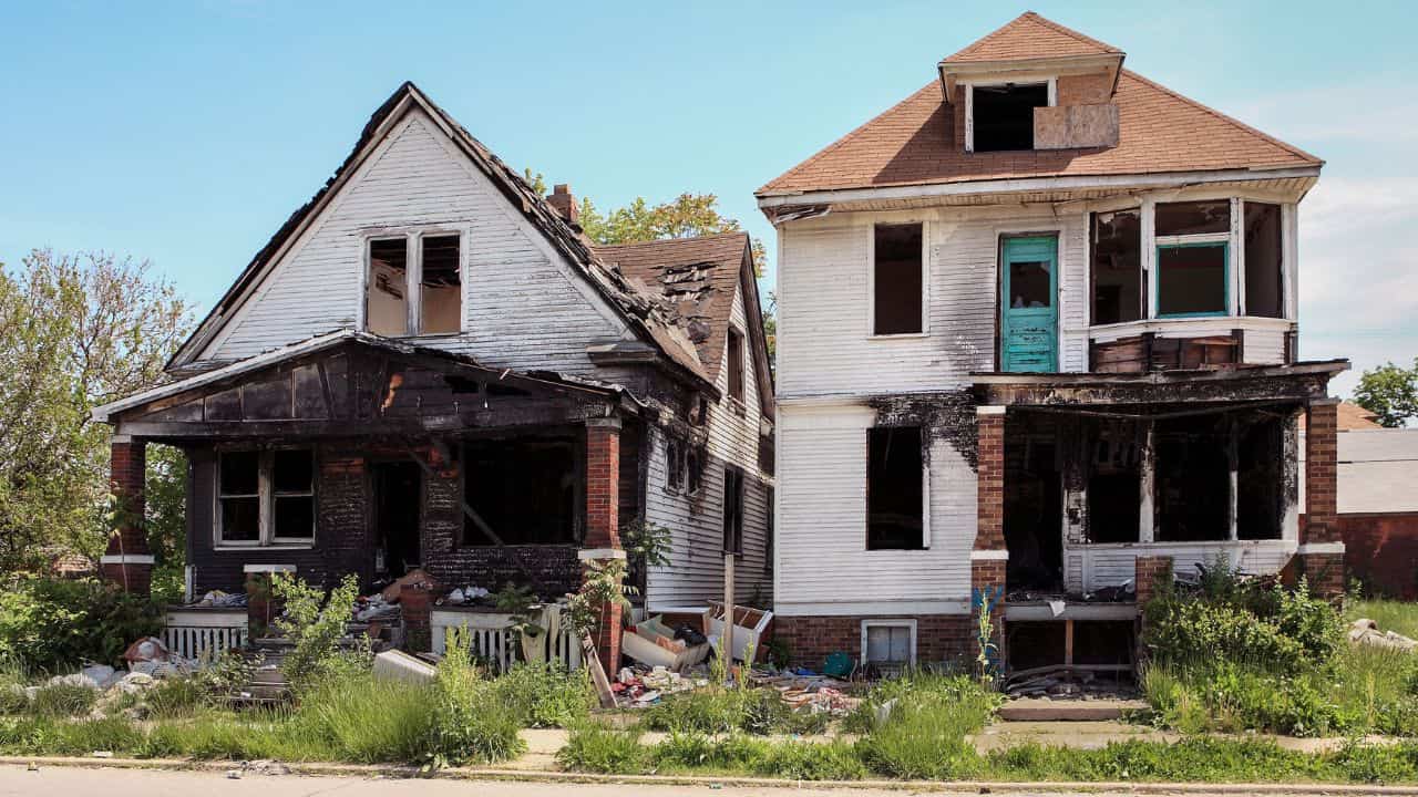 abandoned houses detroit illinois ss - 12 Most Dangerous Cities in the U.S. - Alabama Claims Top 2 Spots