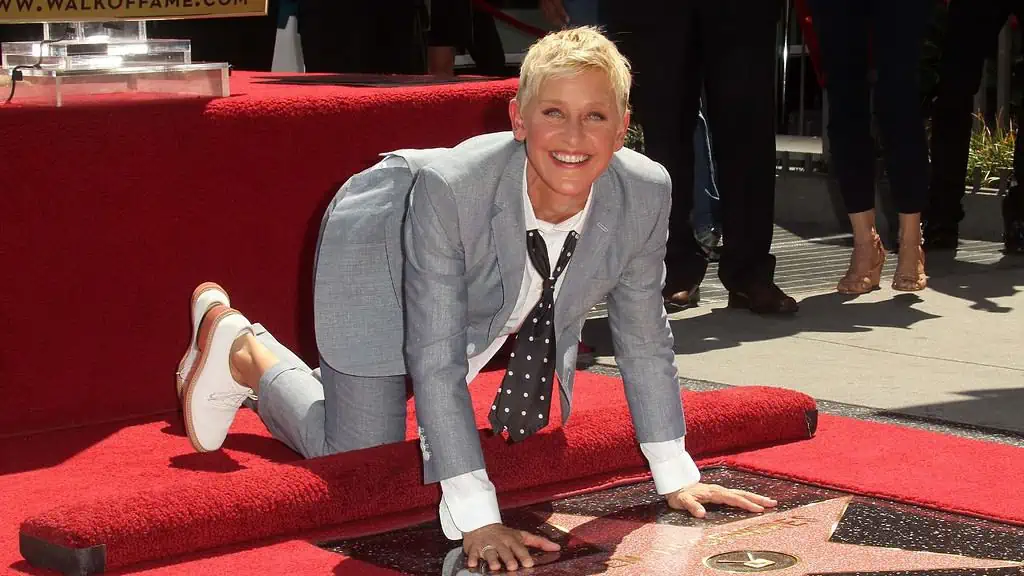 ellen DeGeneres ss - 12 Celebrities With the Biggest Homes on the Planet