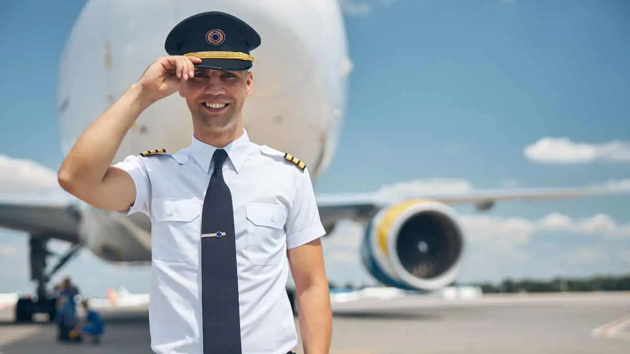 pilot ss - Outside the Box: 12 Unique Careers That Earn Six Figures or More