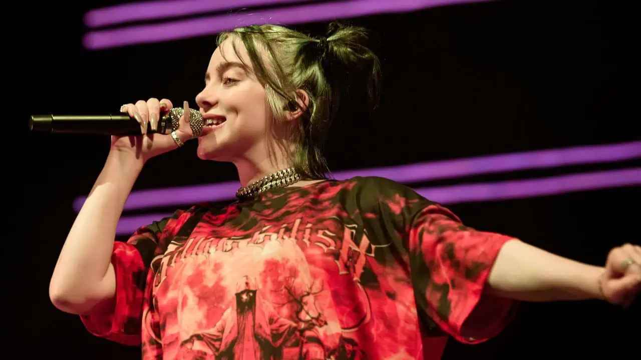 Billie Eilish ss - 10 "Rags to Riches" Stories That Are Completely Untrue - They Were Wealthy All Along