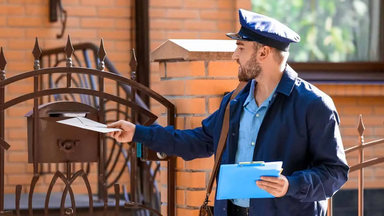 mailman ss - 12 Jobs That Will Hire You Right Now - Even Without A High School Diploma