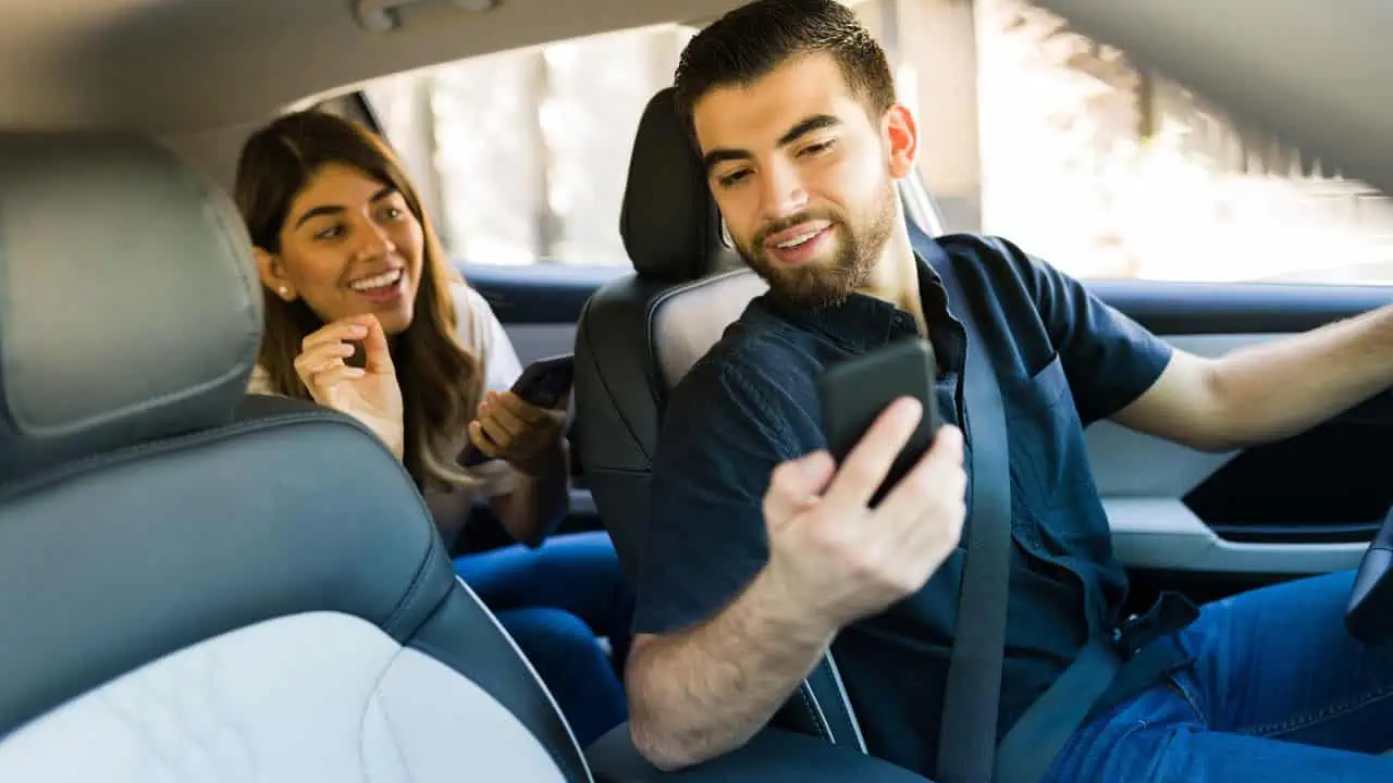 ride share driver ss - 12 Jobs That Will Hire You Right Now - Even Without A High School Diploma