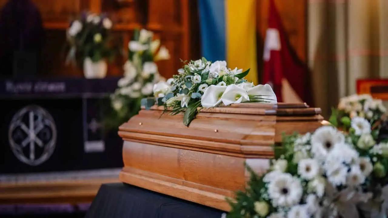 funeral ss - Opinion: 10 Unethical Businesses That Society Doesn't Realize Have Crossed the Line