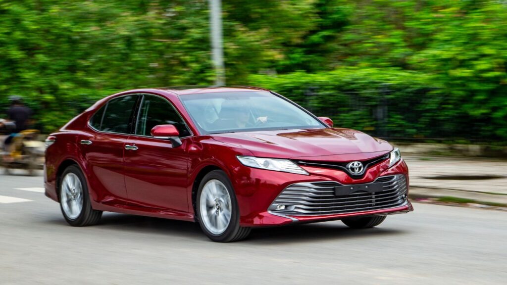 camry - 15 Reliable Vehicles That Last 200,000 Miles or More