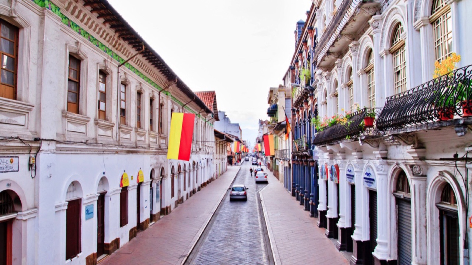 15 Beautiful Retirement Destinations - That Are Surprisingly Affordable 6 Cuenca, Ecuador