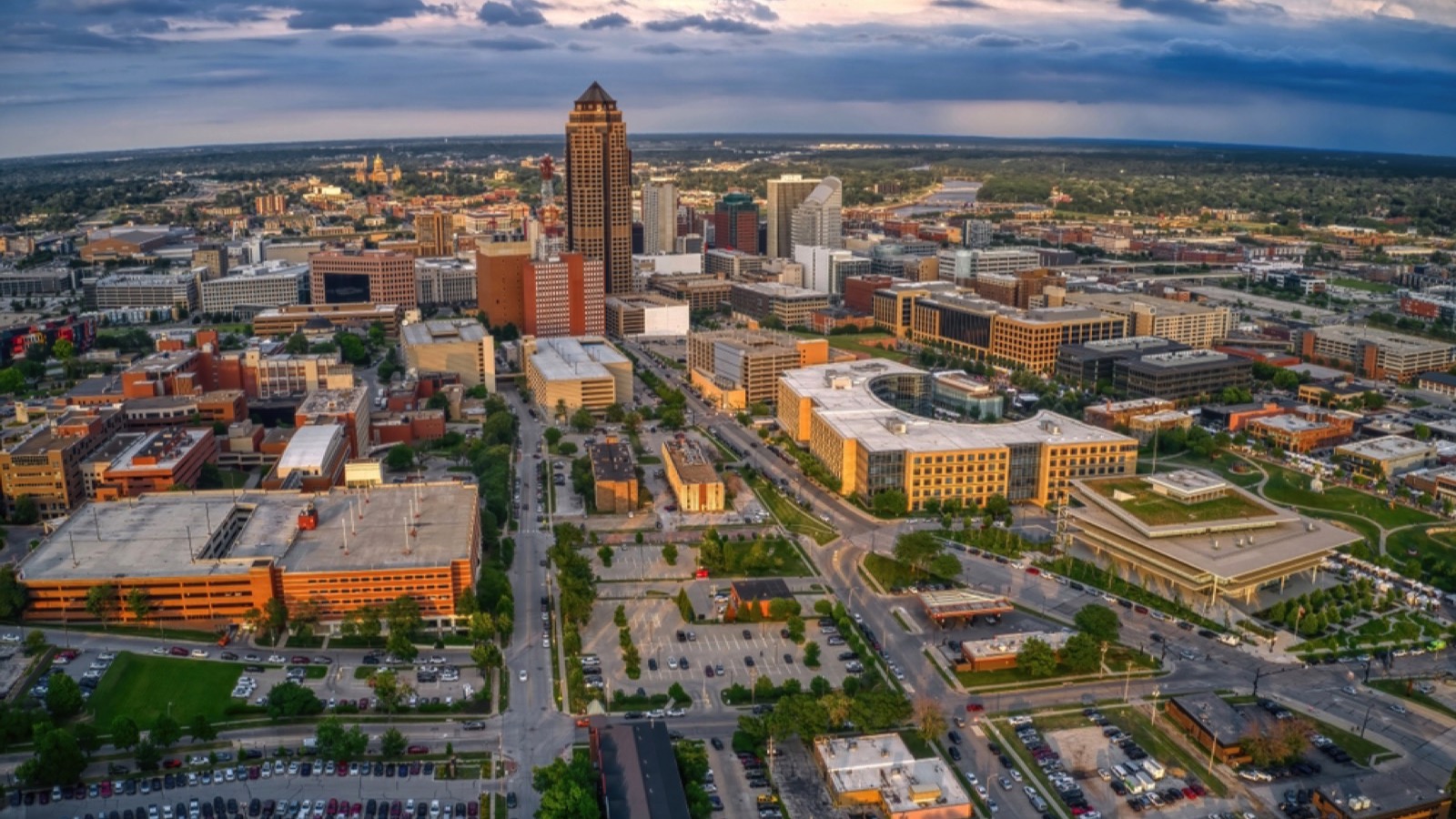 18 Most Corrupt States in the U.S., According to Recent Statistics 8 Des Moine, Iowa