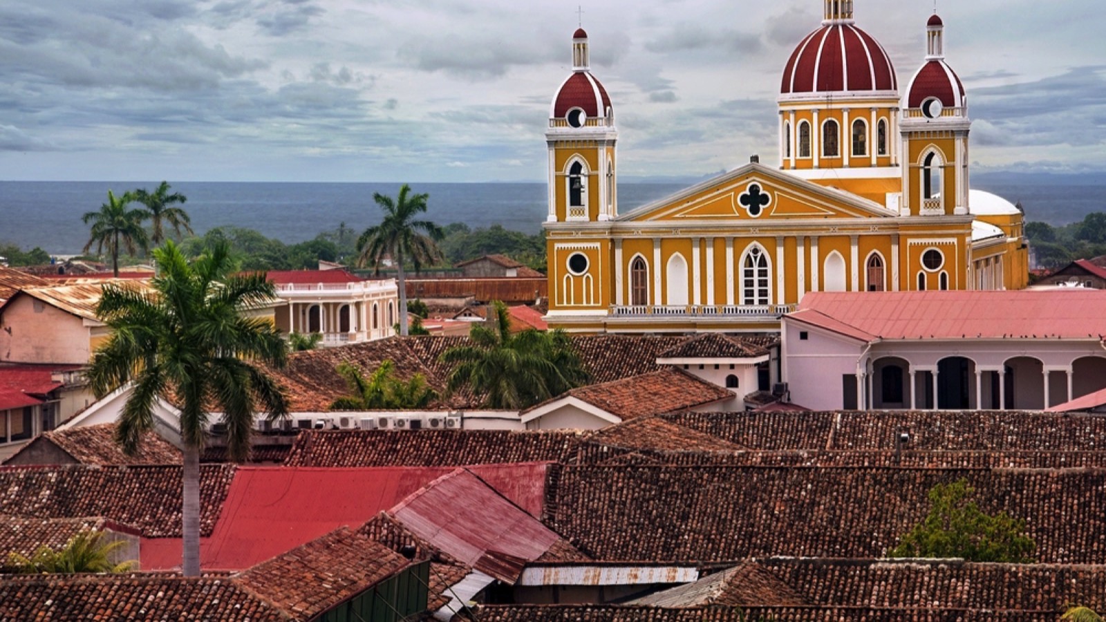 15 Beautiful Retirement Destinations - That Are Surprisingly Affordable 7 Granada, Nicaragua