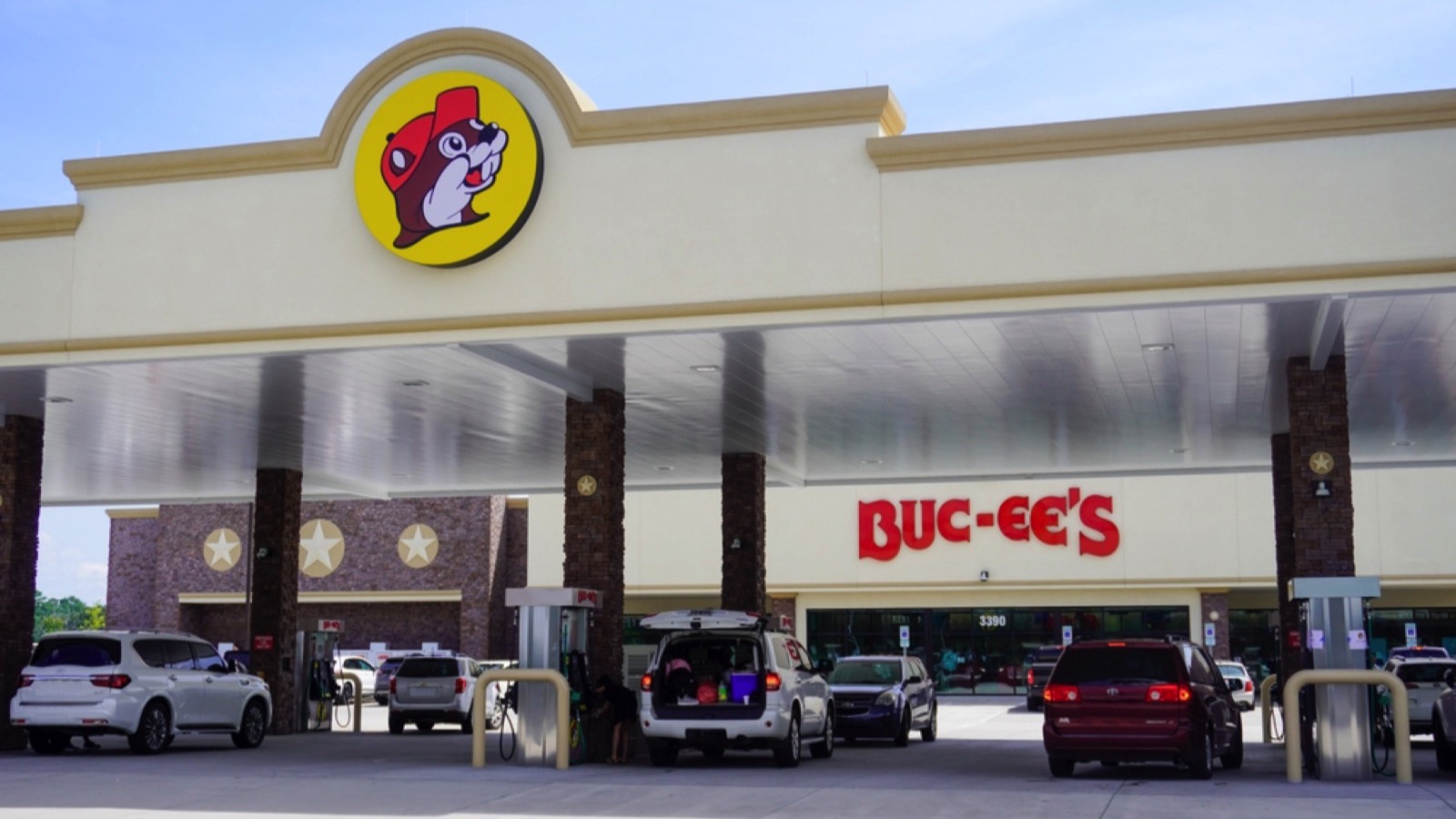 America's 10 Most-Hated Gas Stations (And 5 Most Loved) 17 Buc-ees gas station